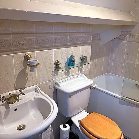 Vendégház Esklet