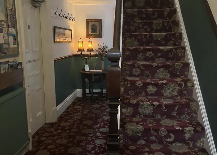 Esklet Πανσιόν 4*