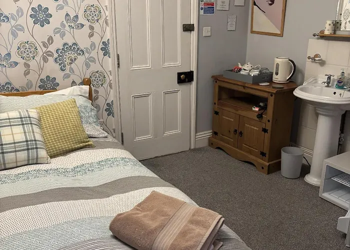 Πανσιόν Esklet 4*