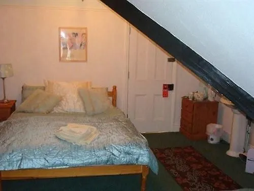 Πανσιόν Esklet 4*